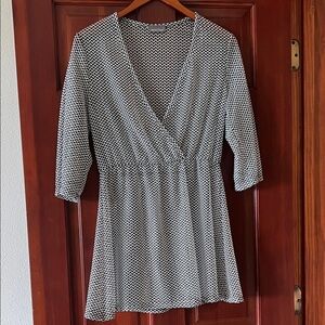 Jordan Taylor Black and White Swim Coverup